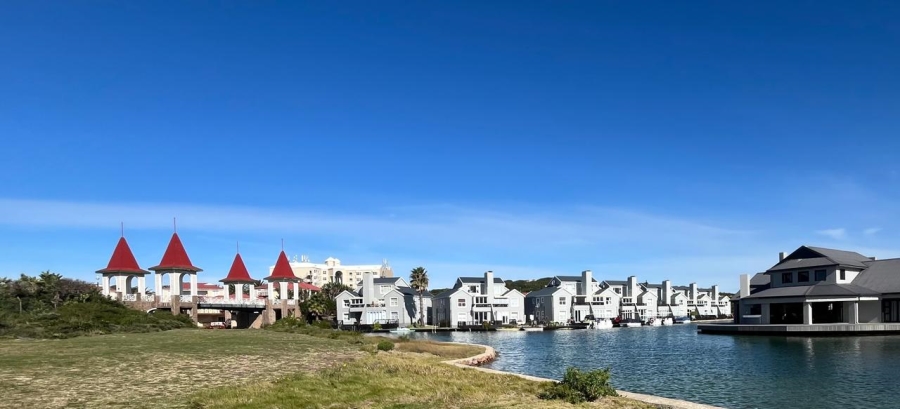 2 Bedroom Property for Sale in Marina Martinique Eastern Cape